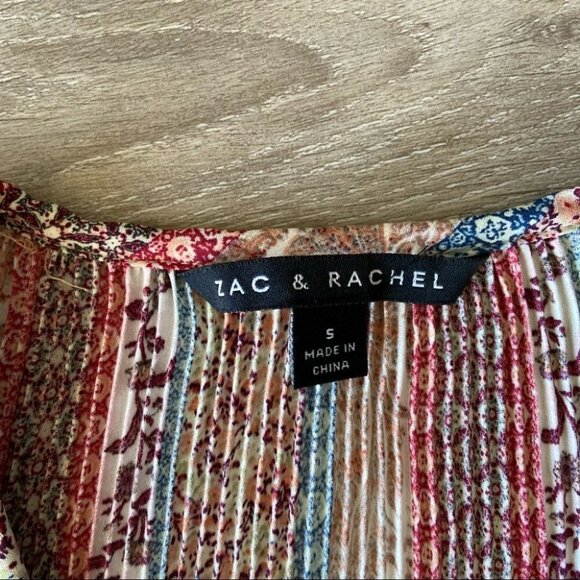 Zac & Rachel Floral Ruffled Cap Sleeve Pleated Blouse With Tassels - Picture 6 of 14